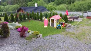 Vonkajšia záhrada v ubytovaní Apartmán pod Sivým vrchom