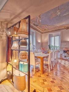 @ Home Hotel Locarno的休息区