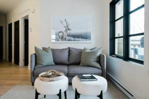 Posezení v ubytování Tremblant Prestige - Plateau 228-3