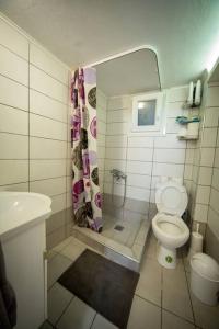 A bathroom at White Tower Minimal Apartment