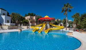 Bazén v ubytovaní Sirios Village Hotel & Bungalows - All Inclusive alebo v jeho blízkosti
