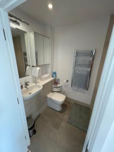 Koupelna v ubytování Morderno CityStay London
