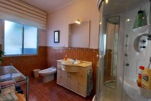 Łazienka w obiekcie Dreams - Sueños - Tranquilo con Patio - VUT-PO-006855