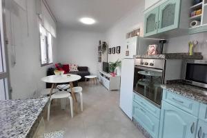 Kuchyňa alebo kuchynka v ubytovaní Dreams - Sueños - Tranquilo con Patio - VUT-PO-006855