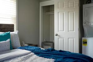 Gallery image of 1 Bedroom Stylish Oasis in Omaha +23 photos