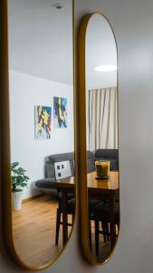 En TV eller et underholdningssystem på MIRANDA HOTEL - Tanger