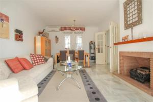Zdjęcie z galerii obiektu Amazing Villa with private pool and panoramic views w mieście Nerja