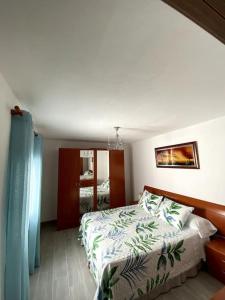 מיטה או מיטות בחדר ב-Casa MIJAS PUEBLO La Villa Nueva
