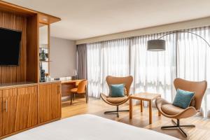 Μια τηλεόραση ή/και κέντρο ψυχαγωγίας στο Zurich Marriott Hotel