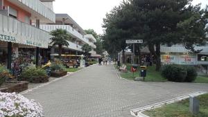 Η γειτονιά γύρω από ή μία γειτονιά κοντά σε αυτό το διαμέρισμα