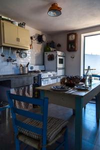 Cucina o angolo cottura di TRULLO PIETRAPOESIA
