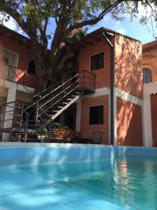 Bazen u objektu El Viajero Asuncion Hostel & Suites ili u blizini