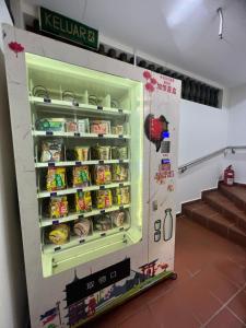 Supermarket nebo jiné obchody v  penzionu nebo okolí
