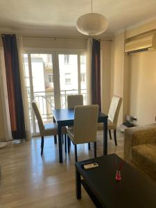 Zdjęcie z galerii obiektu Luminoso apartamento con terraza w Maladze
