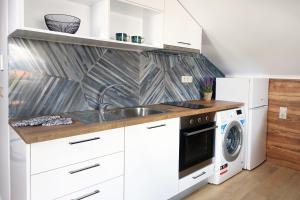 Fotografie z fotogalerie ubytování Okean Apartments v destinaci Ierissós + 37 fotografií