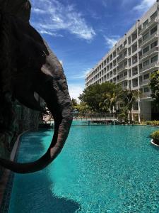 Bazén v ubytování Laguna Beach Resort 3 nebo v jeho okolí