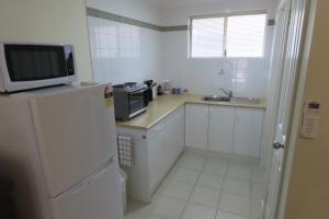 Cucina o angolo cottura di Emu Point Motel