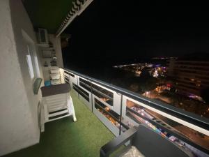 Balkon lub taras w obiekcie La Mar de Venus - Luxury Views in Puerto Deportivo