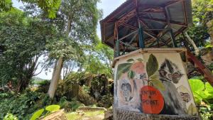 Taman di luar Enter Point