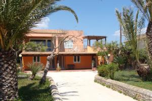 Gallery image of La Villa Rosa al Mare in Pozzallo