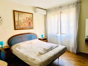 A bed or beds in a room at Valla18 Guesthouse