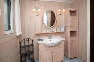 A bathroom at Villa Milma