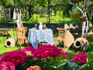 Taman di luar Home Inn-Guesthouse