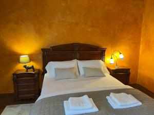 Posteľ alebo postele v izbe v ubytovaní Can Met Mosso, Casa rural con Piscina Climatizada