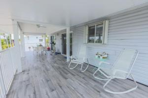 Gallery image of Bayside Key Largo Canal Home with Dock/ Jacuzzi/ Pool. ( Lift not include) in Key Largo