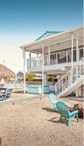 Gallery image of Bayside Key Largo Canal Home with Dock/ Jacuzzi/ Pool. ( Lift not include) in Key Largo