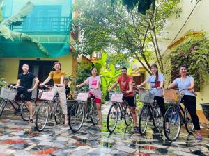Катання на велосипеді по території Tam Coc Thai Duong Homestay або околицях