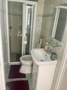 Kúpeľňa v ubytovaní Gombi nyaraló + 14 fotografií