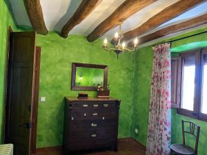 Fotografia z galérie ubytovania Can Met Mosso, Casa rural con Piscina Climatizada v destinácii Albóns