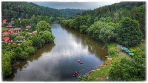 Peisaj natural din apropierea acestui apartament