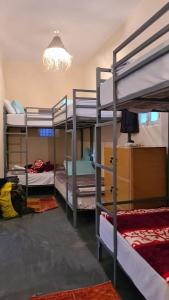 Postel nebo postele na pokoji v ubytování Hostel Laksour