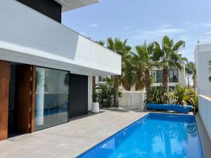 Kolam renang di atau dekat dengan Luxury Villa LAGUNA - Ciudad Quesada