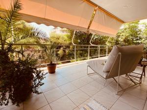 Balkón alebo terasa v ubytovaní Athens Riviera Garden Views Apartment #Unoblu