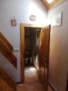 Koupelna v ubytování Chata U Losinky