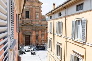 vista da una finestra di un appartamento di un edificio di Deliziosa Casa nel Centro di Bologna Palazzo Storico Zambeccari a Bologna