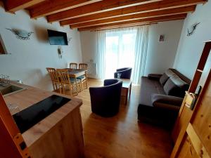 A seating area at Apartmán Tatralandia 336