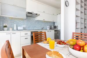 Фотография из галереи SunSpot Apartment - beautiful view with big garden, free parking, central в Дубровнике