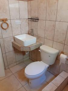 Bany a Golden Palms Apartment