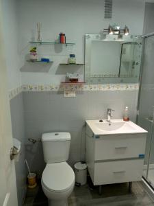 A bathroom at Studio Playa Paraíso