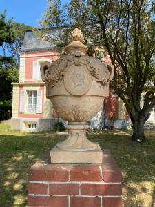 Vonkajšia záhrada v ubytovaní VILLA LA VISTULE