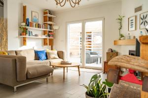 Χώρος καθιστικού στο Surfness Lodge