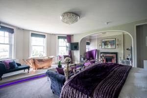 Χώρος καθιστικού στο Dower House Hotel