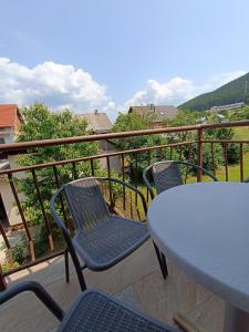 Nespecifikovaný výhled na hory nebo výhled na hory při pohledu z apartmánu