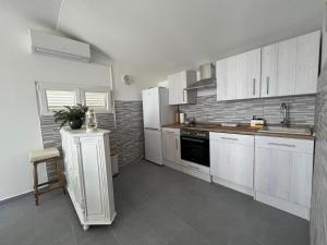 Fotografie z fotogalerie ubytování Apartmani Igor v Murteru + 17 fotografií