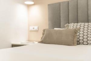 Posteľ alebo postele v izbe v ubytovaní Serene & spacious apartment - Center by REMS