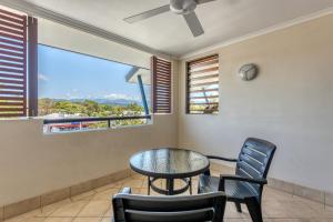 A balcony or terrace at Magnificent 2 bed unit in heart of Port Douglas